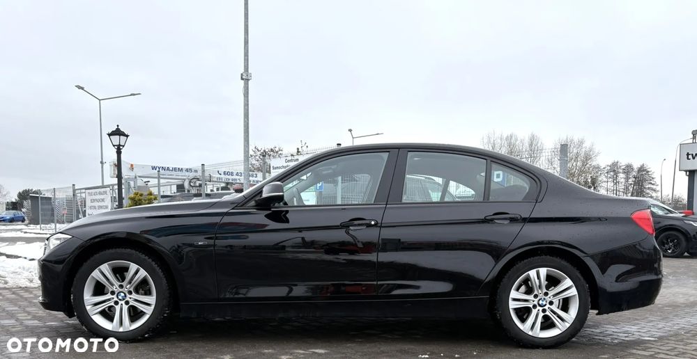 BMW Seria 3 316i Sport Line - 4