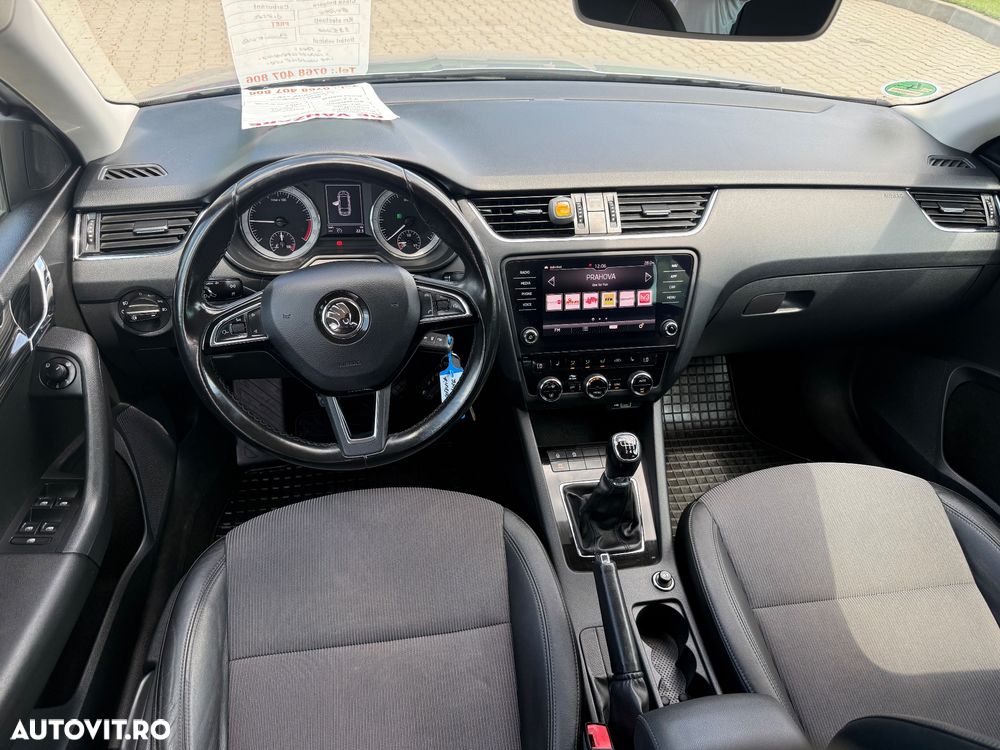 Skoda Octavia 2.0 TDI Premium Edition - 10
