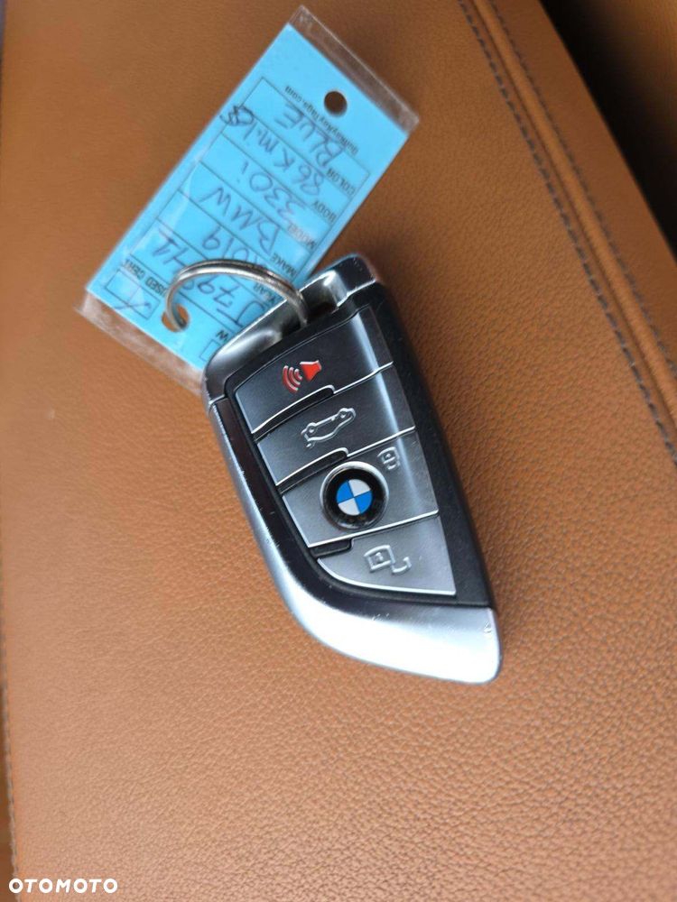 BMW Seria 3 330i xDrive M Sport - 13