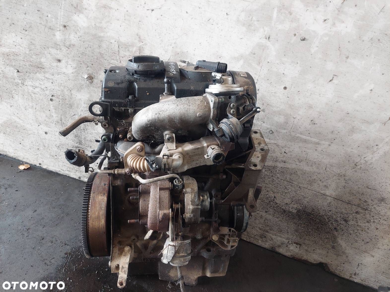 SILNIK DIESEL + POMPOWTRYSKI TURBO LUPO I 1.2 TDI ANY 045145701E - 1