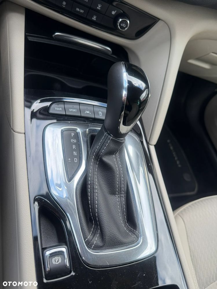 Opel Insignia - 29