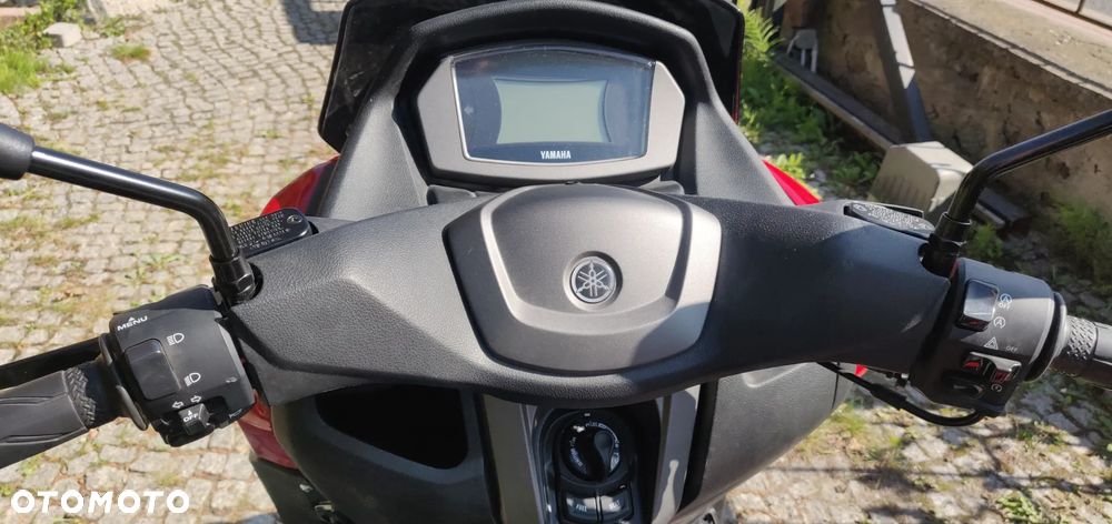 Yamaha NMAX - 7