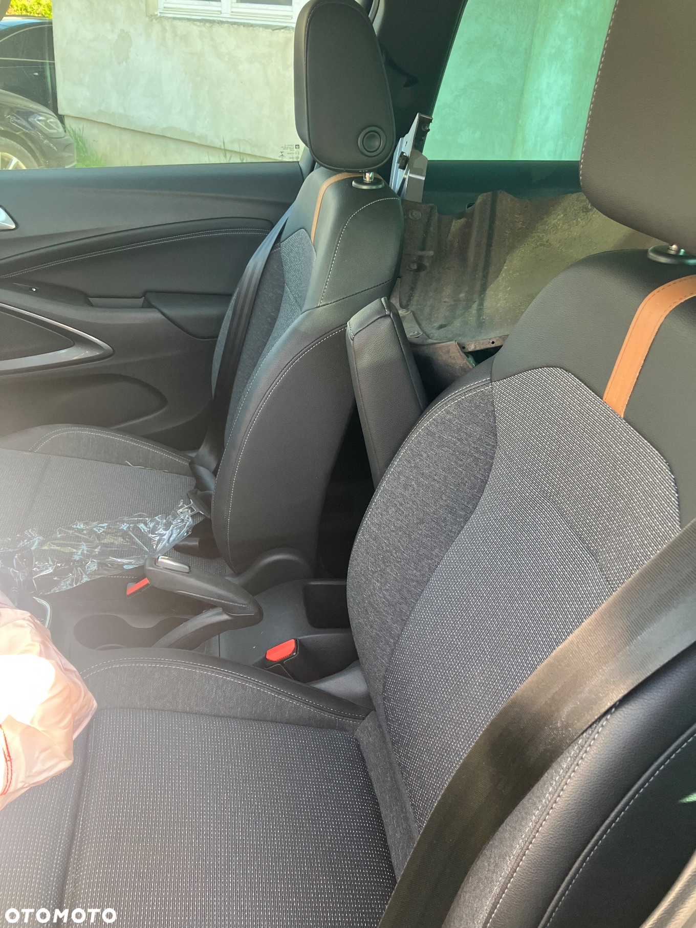 Opel Crossland X - 8