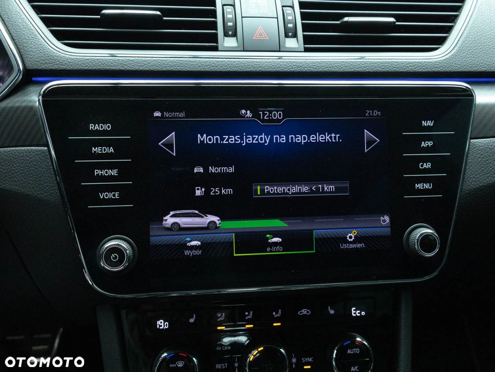 Skoda Superb 1.4 TSI Plug-In Hybrid Sportline DSG - 28