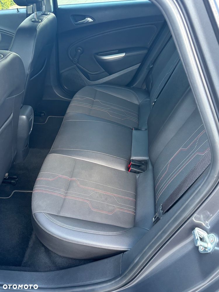 Opel Astra 1.4 Turbo - 23