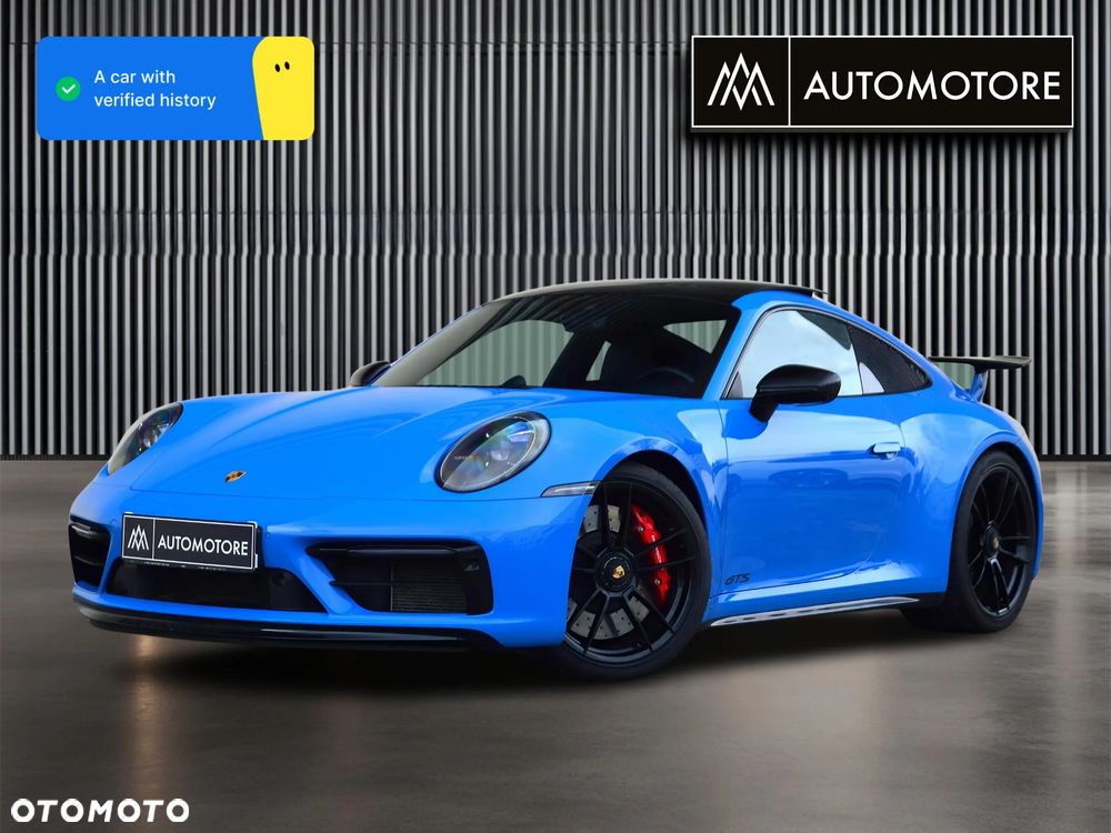 Porsche 911 Carrera 4 GTS - 1
