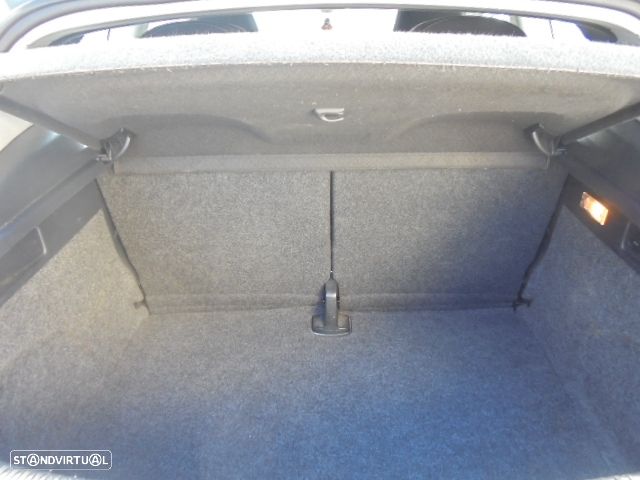 VW Scirocco 2.0 TDI Sport DSG - 7