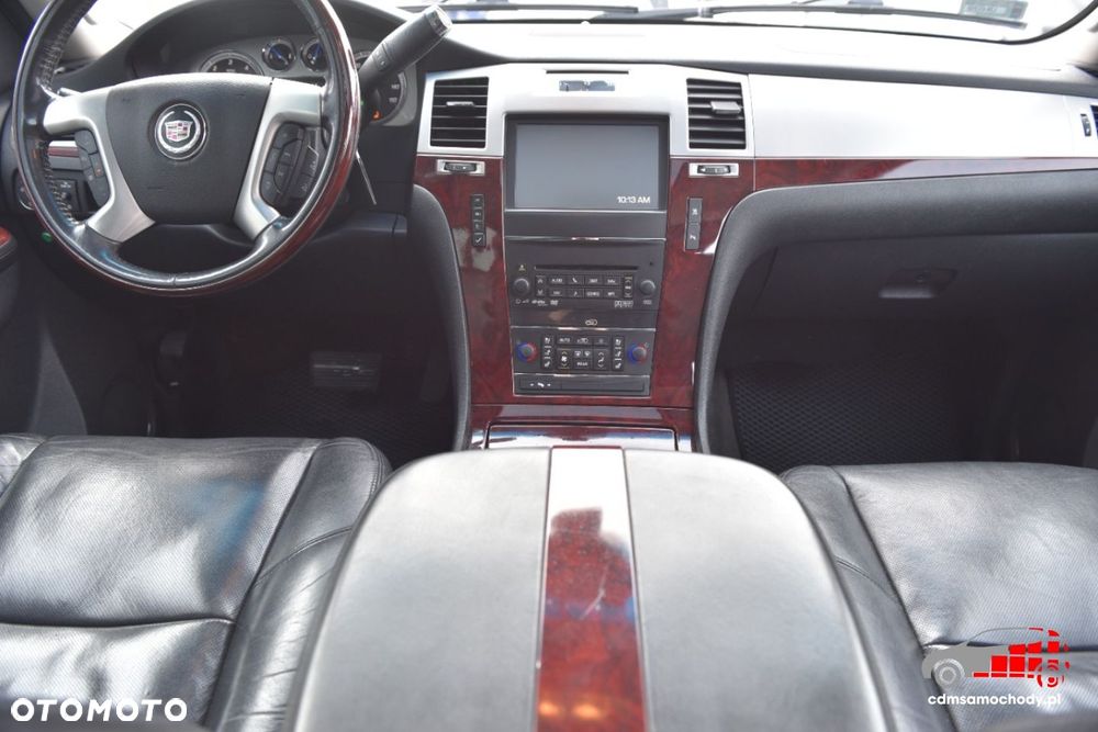 Cadillac Escalade - 25