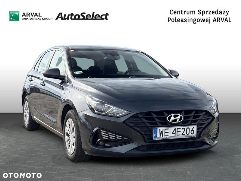 Hyundai i30 1.5 DPI Classic + - 9