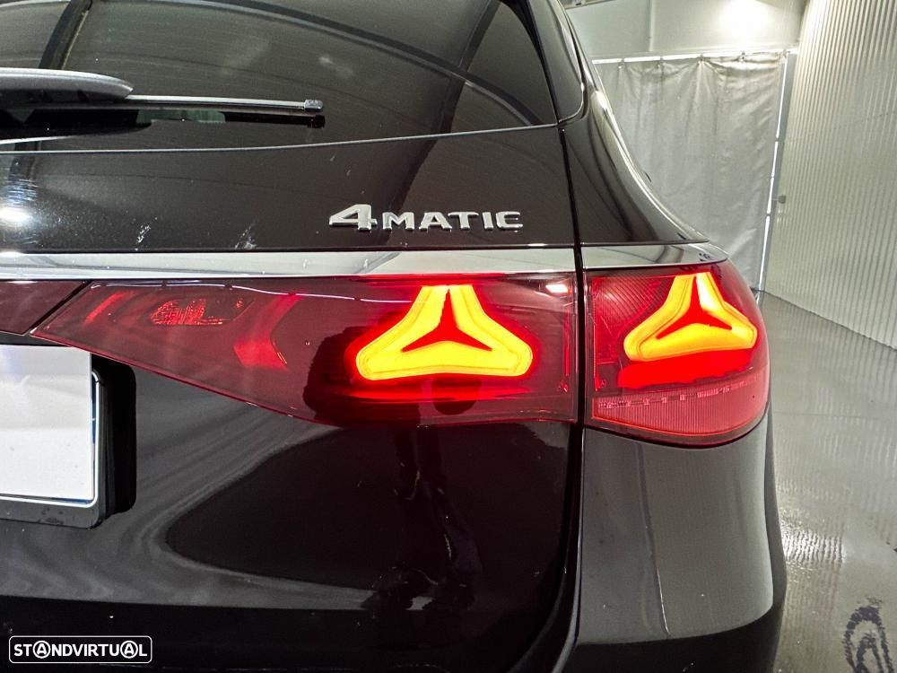 Mercedes-Benz E 300 de 4Matic All-Terrain - 17