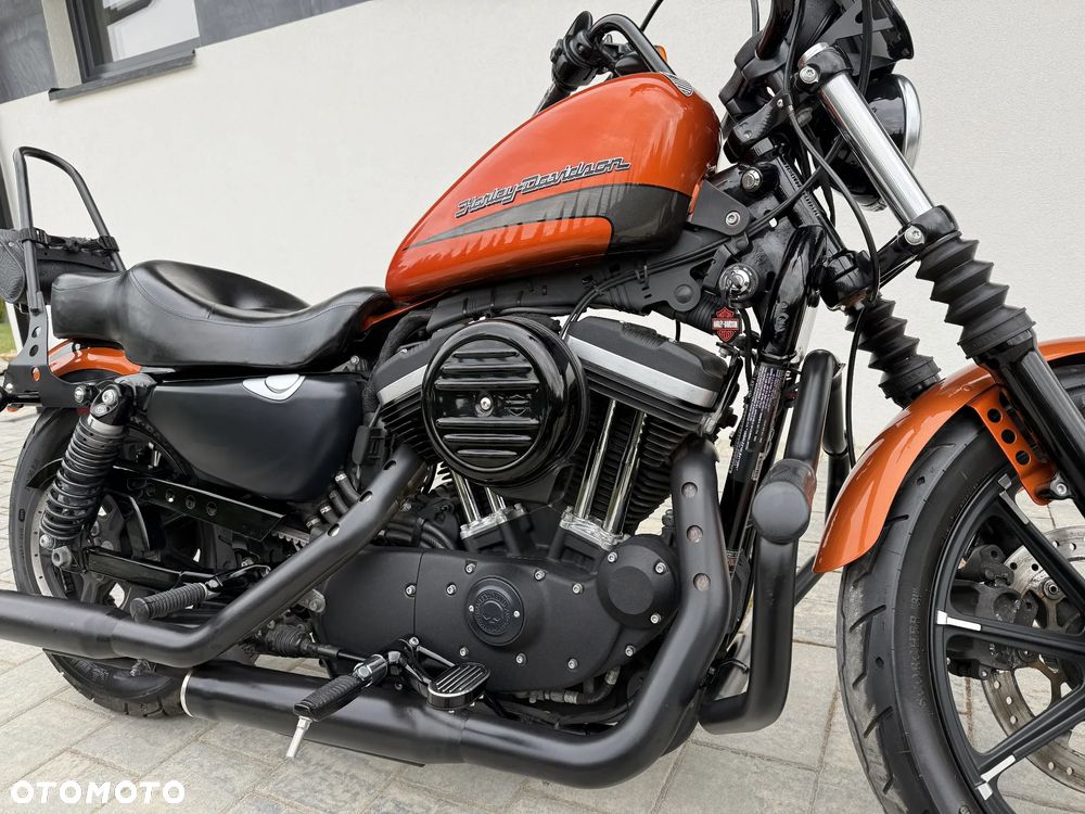 Harley-Davidson Sportster Iron 883 - 12