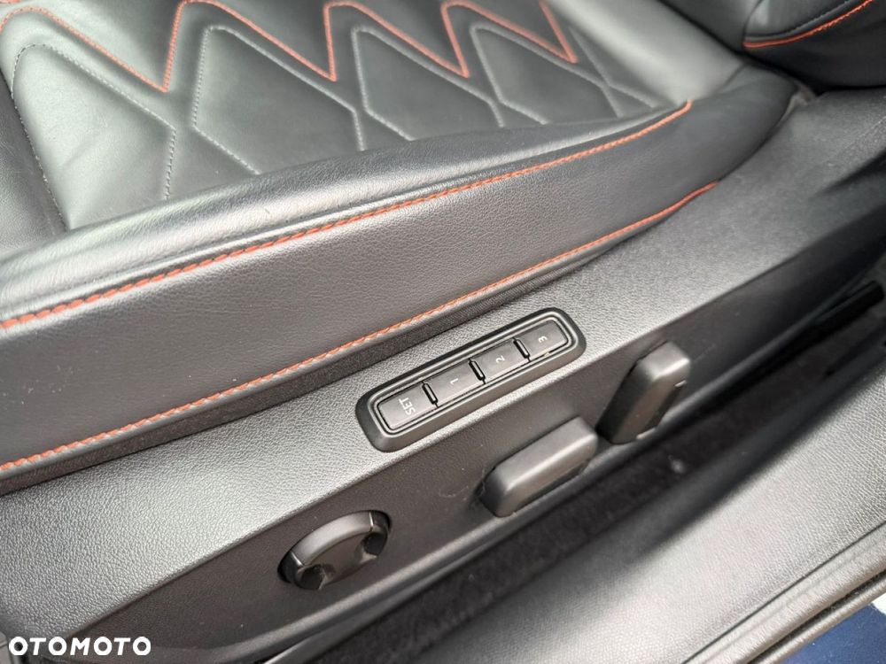 Seat Leon 2.0 TDI FR Black S&S - 20