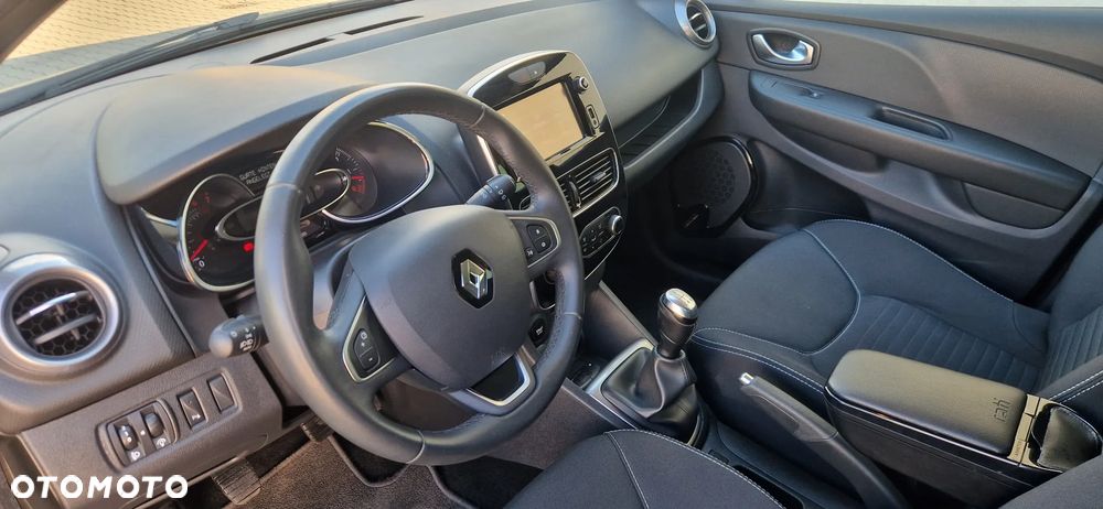 Renault Clio 1.2 16V Limited Plus - 17