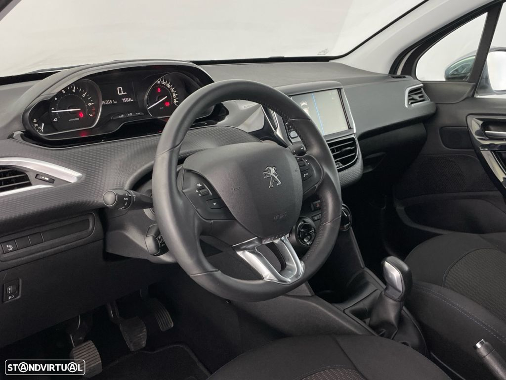 Peugeot 208 1.2 PureTech Style - 17