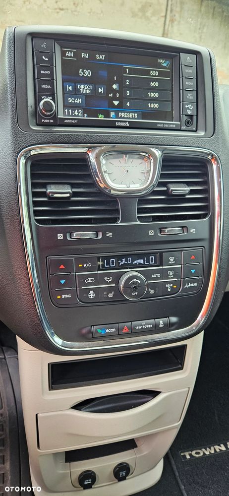 Chrysler Town & Country 3.6 Touring - 13