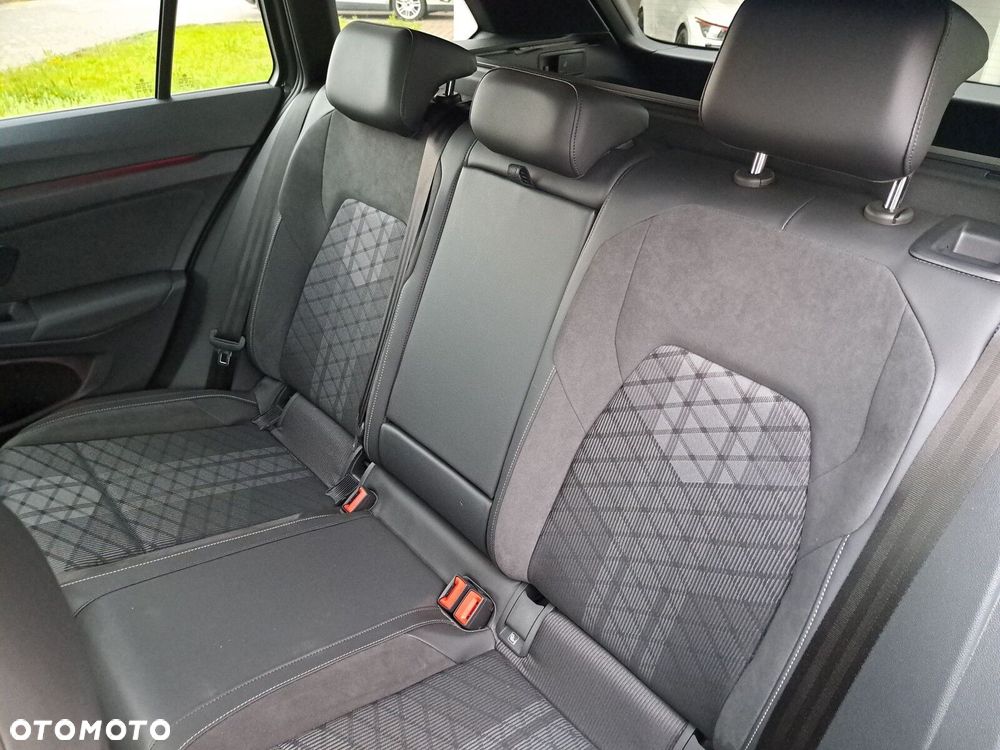 Volkswagen Golf Variant - 37