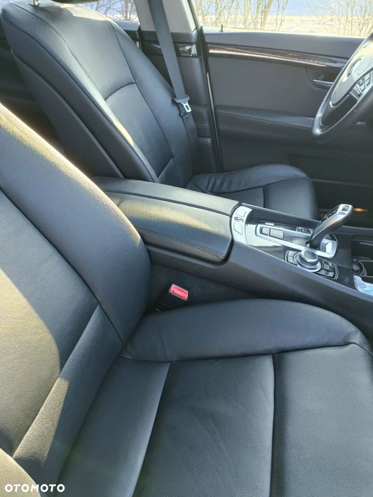 BMW 5GT 535i Luxury Line - 8