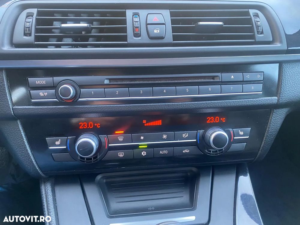 BMW Seria 5 520d Touring Modern Line - 14