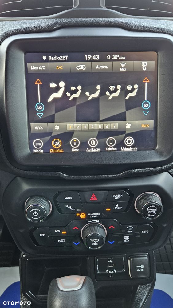 Jeep Renegade 1.3 T-GDI Automatik Longitude - 27