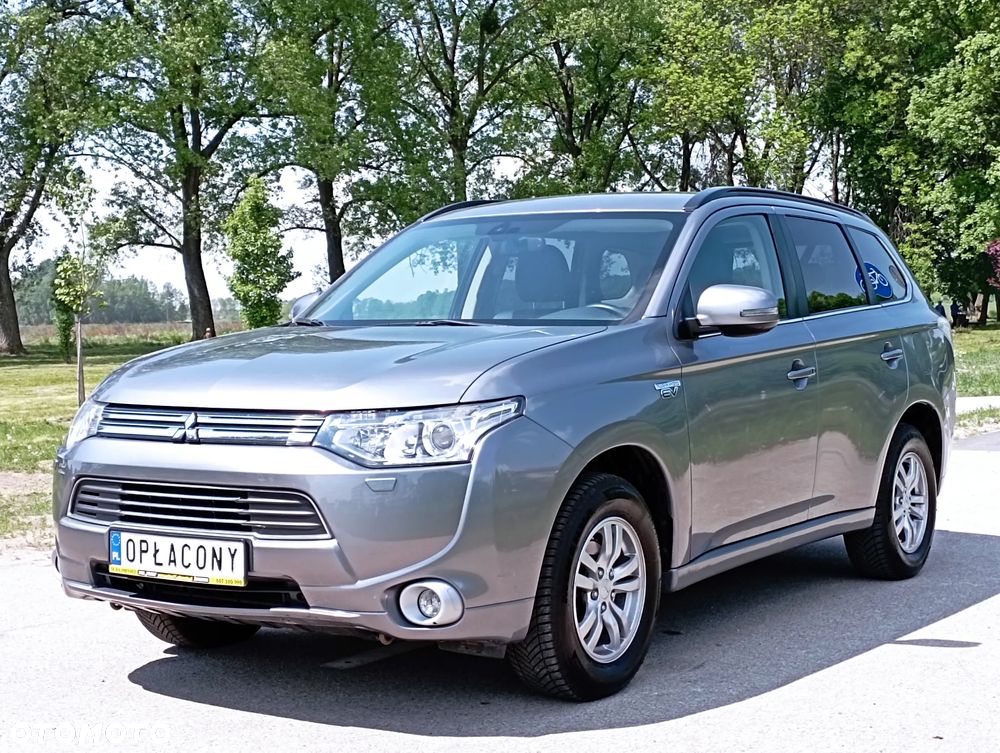 Mitsubishi Outlander 2.0 4WD Top - 5