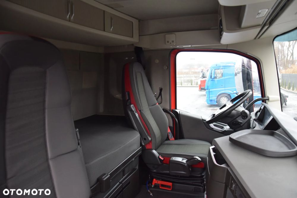 Volvo FH500 / NISKA KABINA / HYDRAULIKA / EURO 6 / ACC / LEDY / ALUFELGI / SERWISOWANY / SPROWADZONY - 39