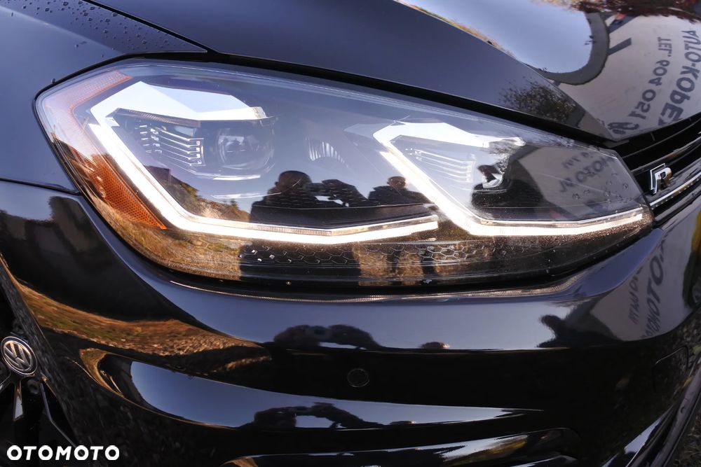 Volkswagen Golf - 26