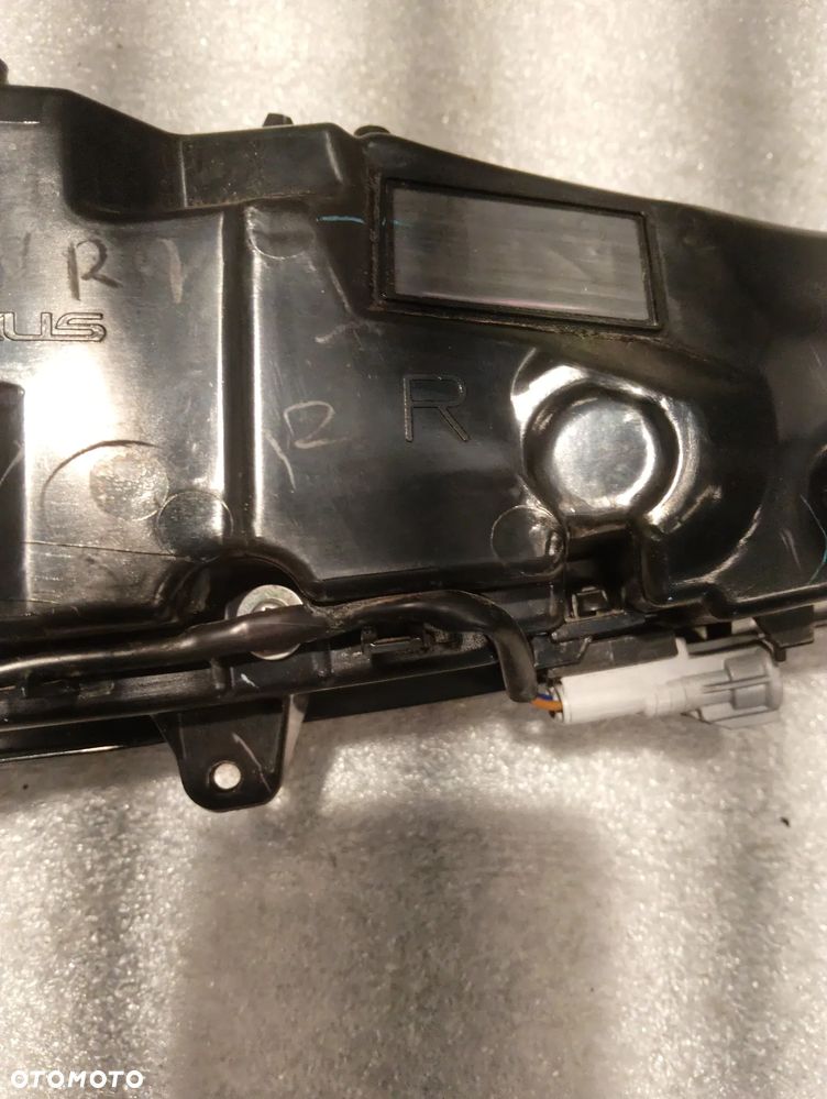 Lexus LC LC500 LAMPA TYLNA PRAWA STRONA KOITO 11-19 - 7