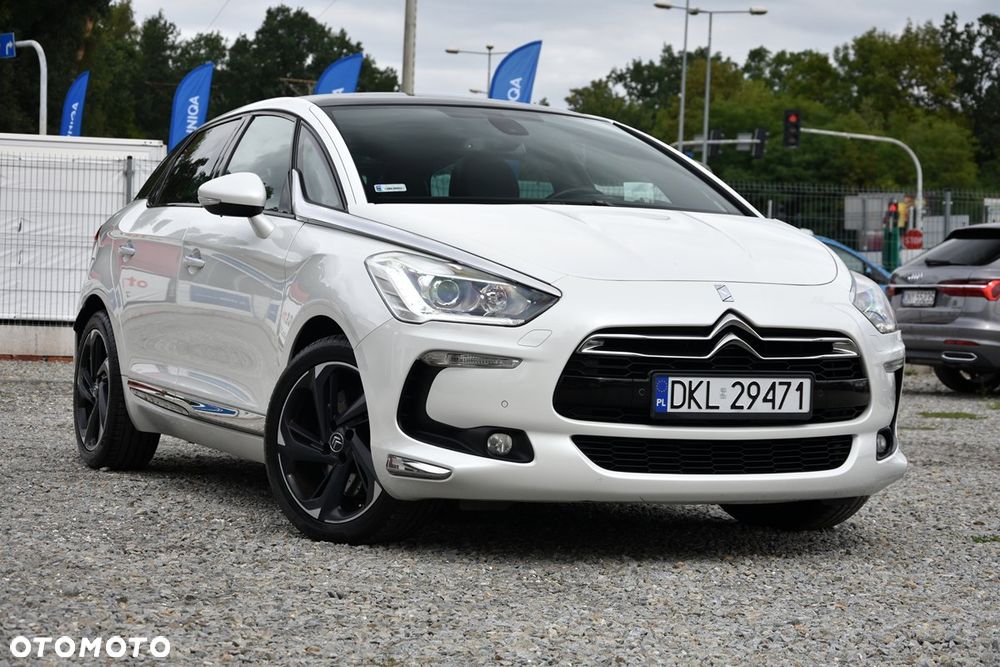 Citroën DS5 HDi 165 SoChic - 2