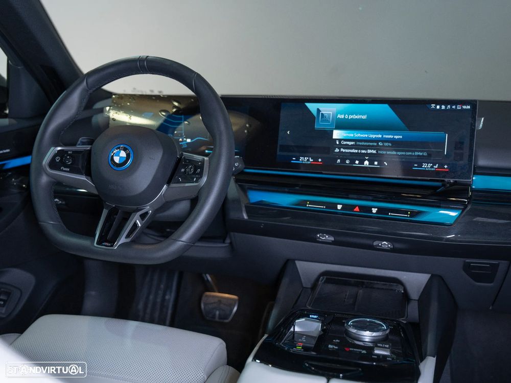 BMW i5 eDrive40 Pack Desportivo M Pro - 9