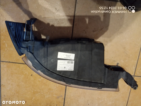 Lampa Halogen Pprzeciwmgielny Prawy VOLVO FH4 FM