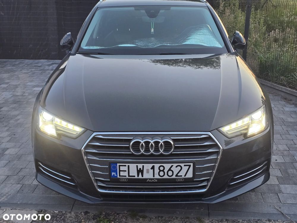 Audi A4 Avant 2.0 TDI S tronic - 9