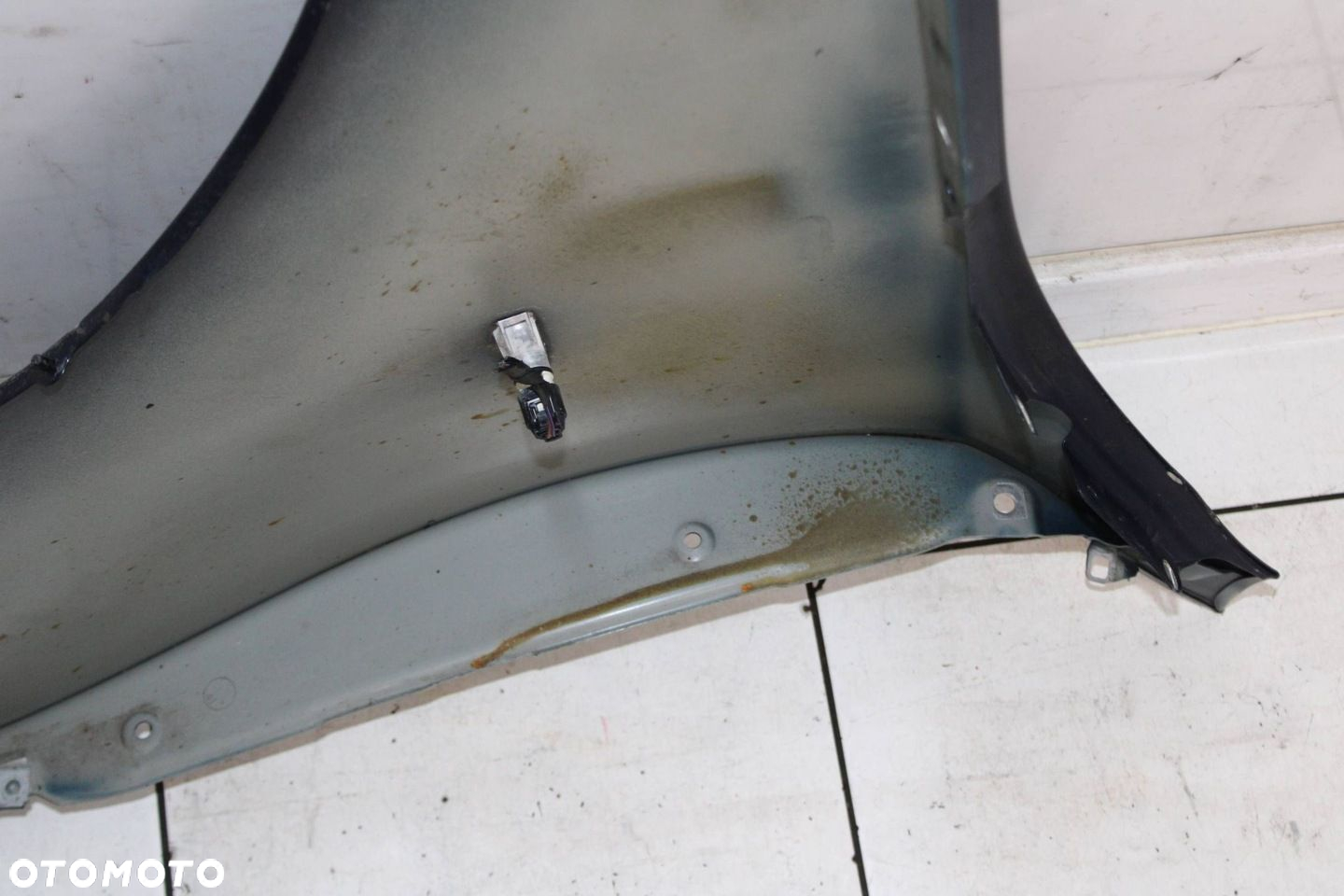BMW E60 E61 03R- BŁOTNIK PRAWY PRZÓD PRZEDNI A76 - 8