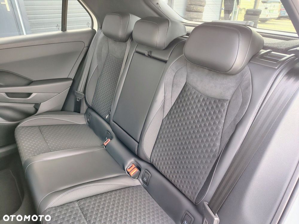 Volkswagen T-Roc - 26