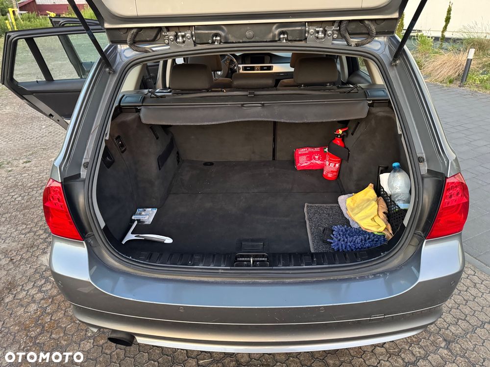 BMW Seria 3 316i - 9