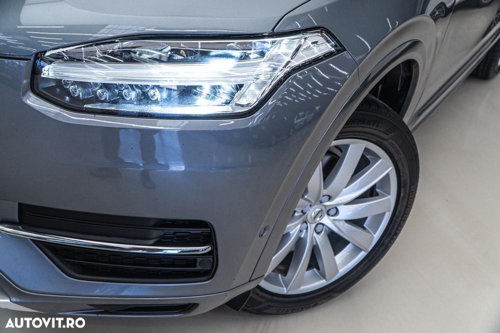 Volvo XC 90 D5 AWD Momentum - 35