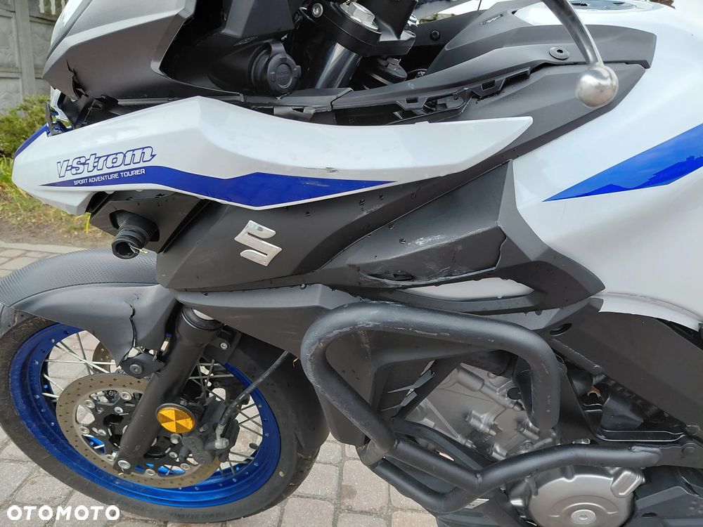 Suzuki V-STROM - 24