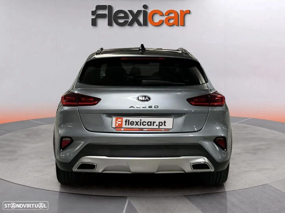 Kia XCeed - 8