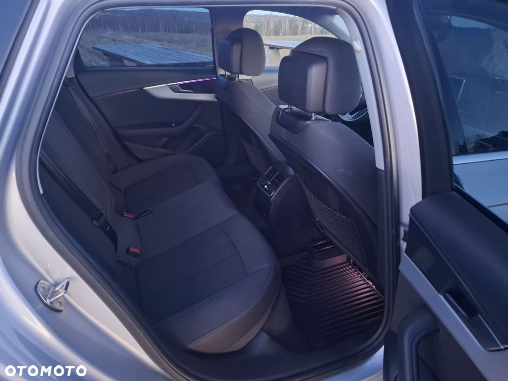 Audi A4 Avant 2.0 TDI S tronic - 23