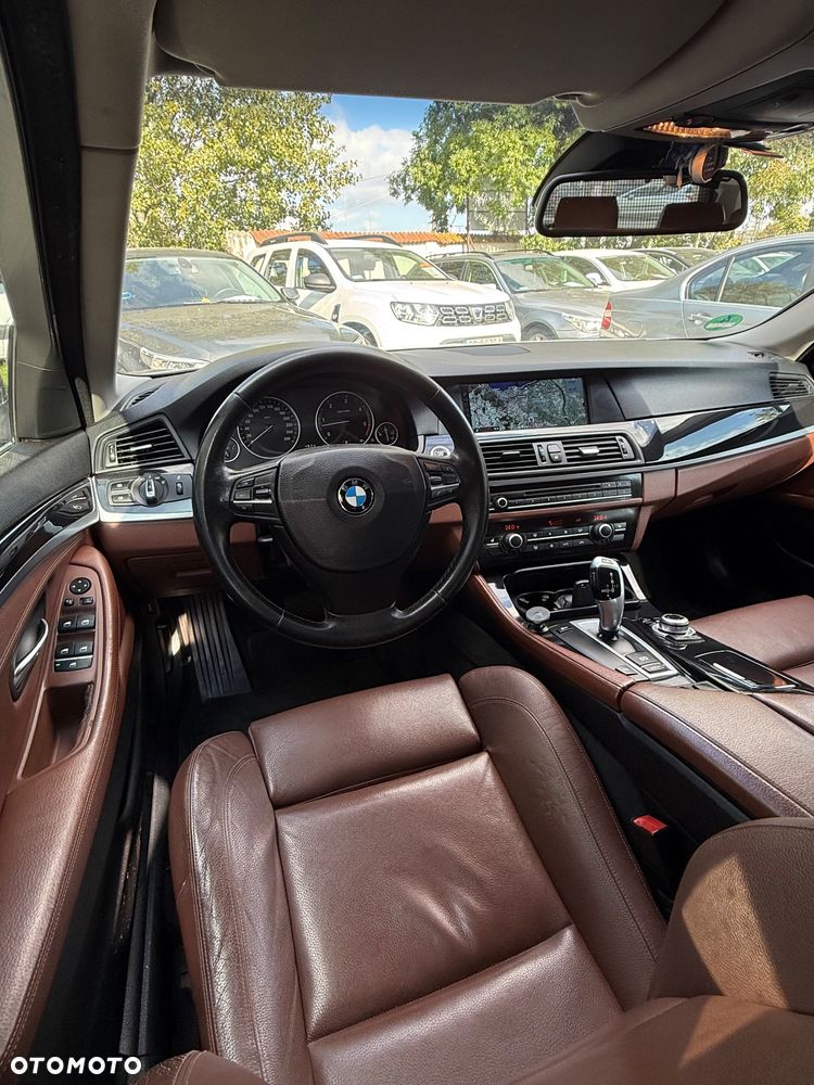 BMW Seria 5 530d Touring Blue Performance - 6
