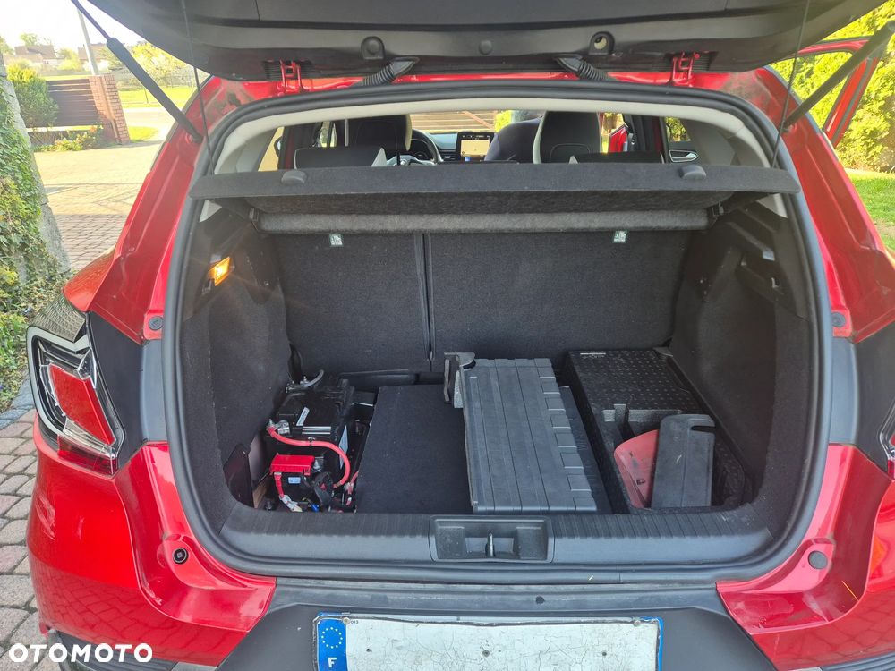 Renault Captur 1.6 E-TECH Plug-In Intens - 11