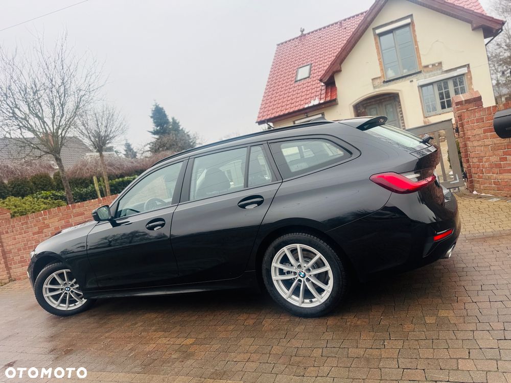 BMW Seria 3 320d Sport Line Shadow - 39