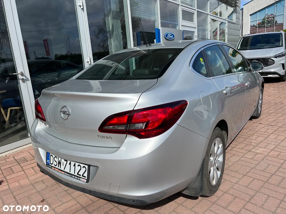 Opel Astra 1.4 T Business - 6