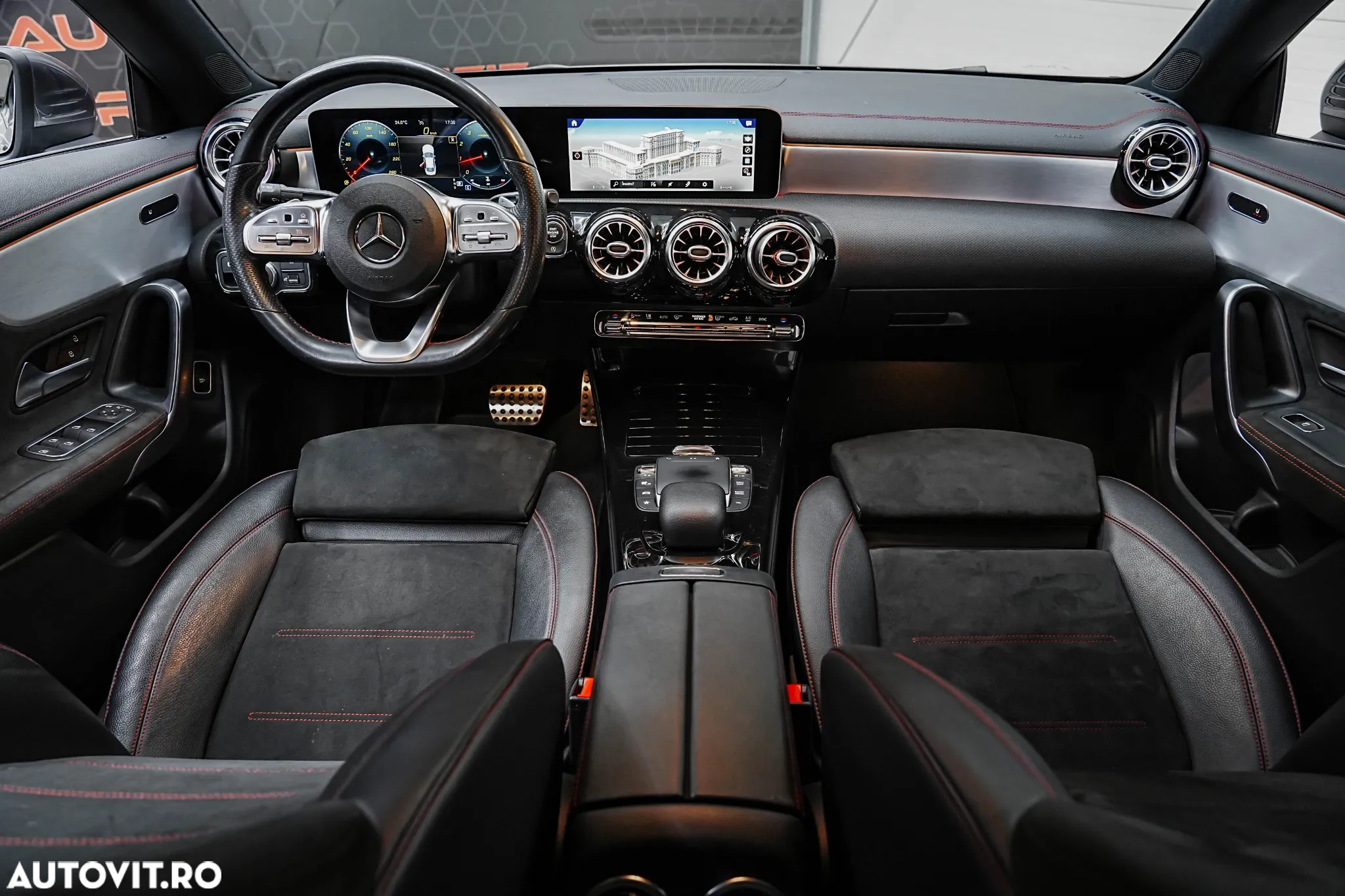 Mercedes-Benz CLA 200 7G-DCT AMG Line - 3