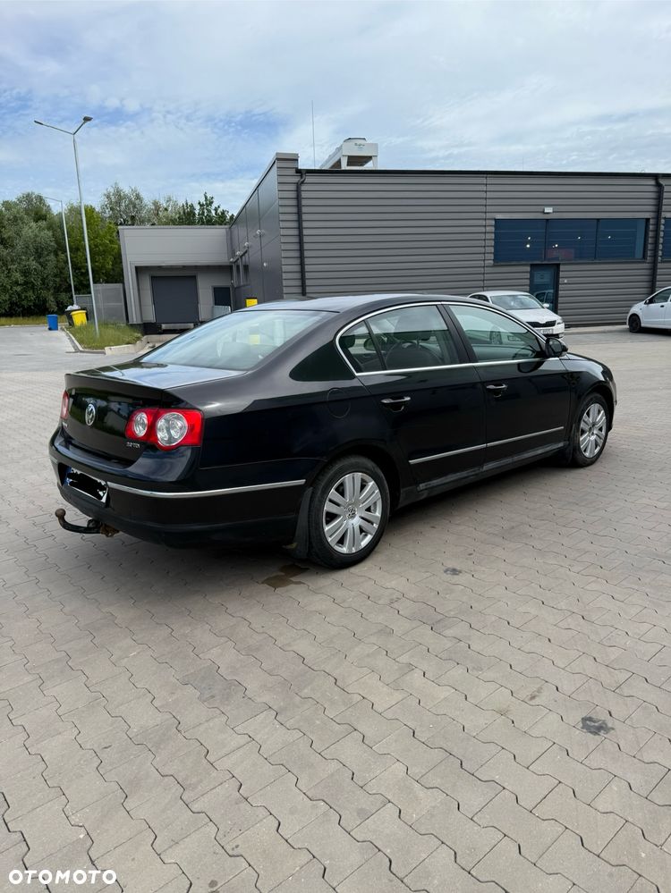 Volkswagen Passat 2.0 TDI Highline - 4