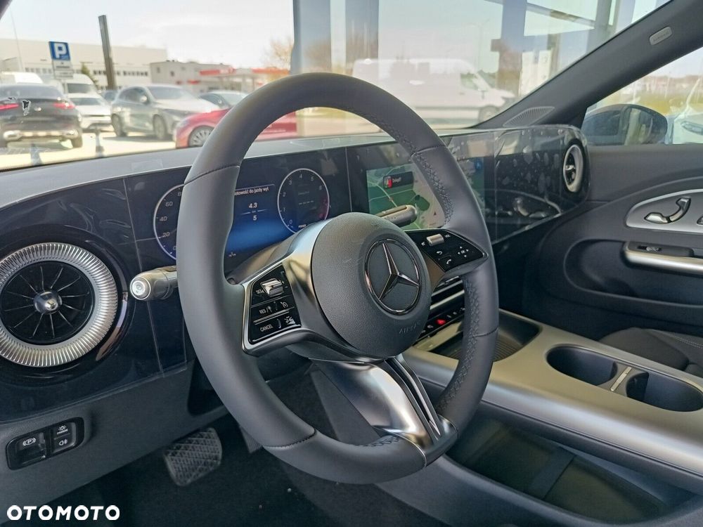 Mercedes-Benz CLA - 9