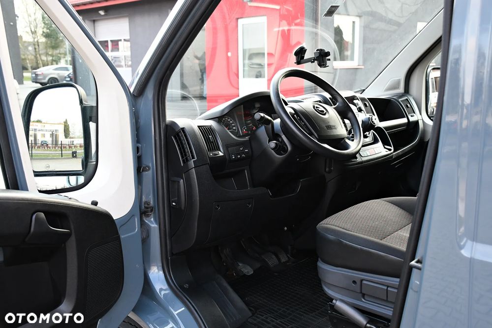 Opel Movano - 16