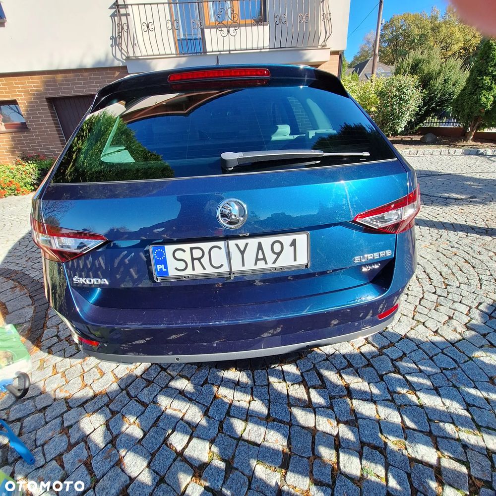Skoda Superb 2.0 TSI 4x4 L&K DSG - 5