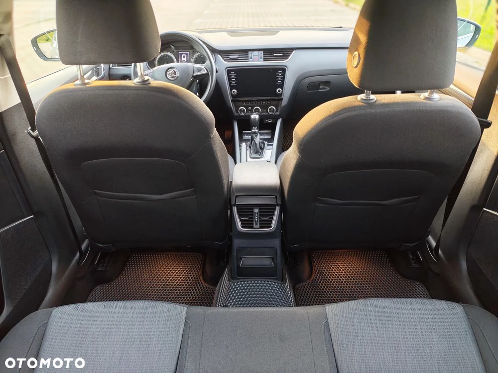 Skoda Octavia 2.0 TSI Clever DSG - 23