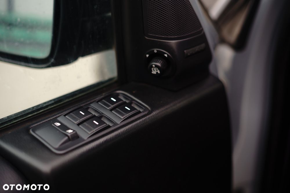 Land Rover Discovery 2.7D V6 HSE - 8