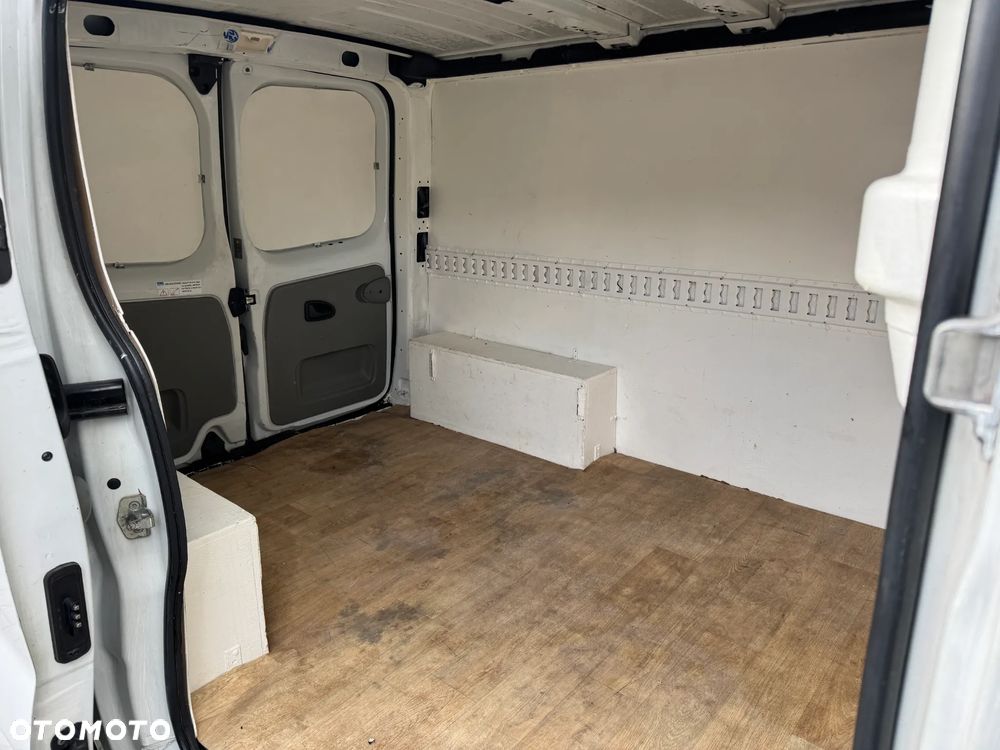 Opel Vivaro - 11